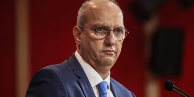 Γιάννης Οικονόμου: “Ο κ. Τσίπρας διασύρει την Ελλάδα διεθνώς”