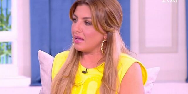 Έλενα Παπαρίζου: Η αποκάλυψη για τη σχέση της και το “κατηγορώ” για το ξύλο στα MAD VMA