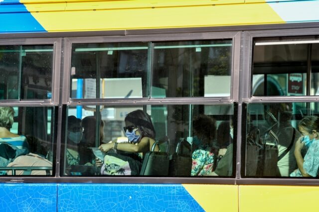 ΠΑΣΟΚ: Πρόταση για δωρεάν μετακίνηση με τα μέσα μεταφοράς για τους φτωχότερους πολίτες