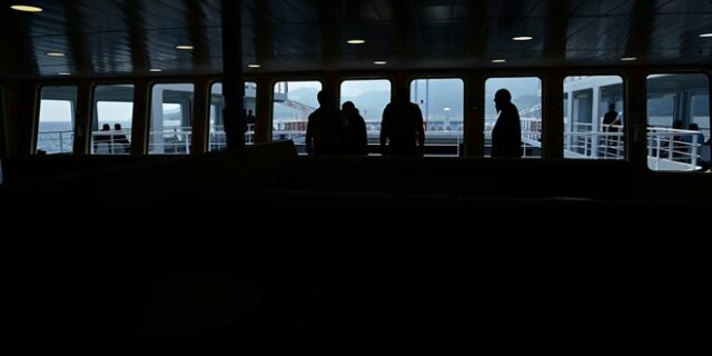 Κρήτη: Νεκρή γυναίκα στο πλοίο για Χανιά – Πρόβλημα με τη μπαταρία του απινιδωτή