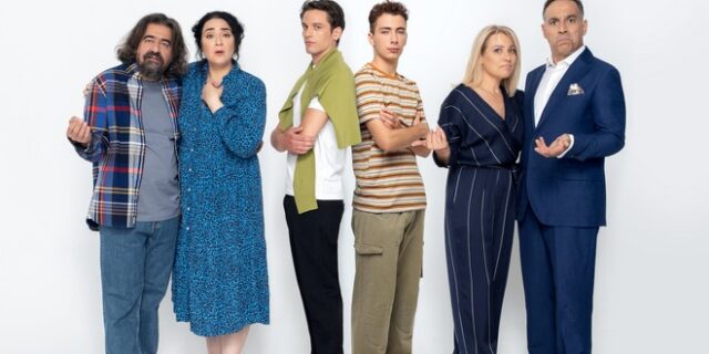 Ποιος Παπαδόπουλος: Ευχάριστη κωμωδία ή πολυφορεμένο σενάριο; Δίχασε το Twitter η πρεμιέρα