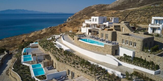 Radisson: Πλάνο ανάπτυξης 30 ξενοδοχείων στην Ελλάδα στα επόμενα 10 χρόνια – Τι απαντά για τα διαμερίσματα της Μητροπόλεως