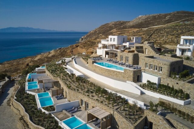 Radisson: Πλάνο ανάπτυξης 30 ξενοδοχείων στην Ελλάδα στα επόμενα 10 χρόνια – Τι απαντά για τα διαμερίσματα της Μητροπόλεως