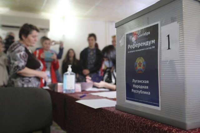 Ουκρανία: Πού στοχεύει ο Πούτιν με τα δημοψηφίσματα στις κατεχόμενες περιοχές