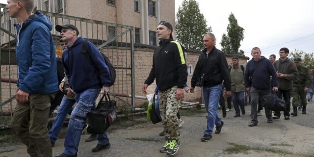 Ρωσία: Άρχισε στο Καλίνιγκραντ η εκπαίδευση των επιστρατευμένων εφέδρων