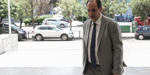 Υποκλοπές: Ο Σπίρτζης κατέθεσε νέα στοιχεία στον Εισαγγελέα – “Αθλιότητα να εμποδίζουν τη συνεδρίαση των Θεσμών”
