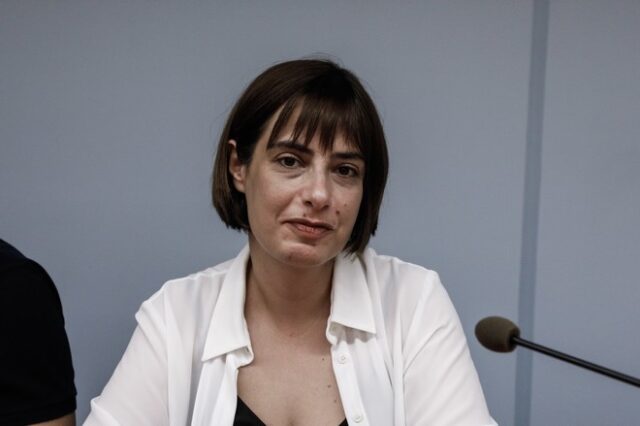 Ράνια Σβίγκου: “Το κράτος δεν είναι τσιφλίκι του Κυριάκου Μητσοτάκη”