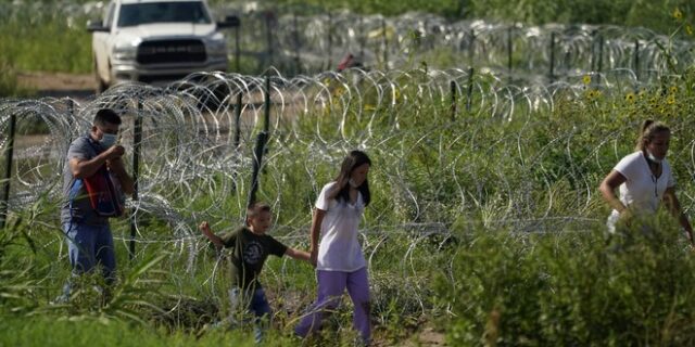 Τέξας: Πυρά εναντίον μεταναστών που είχαν σταματήσει για να πιουν νερό – Ένας νεκρός