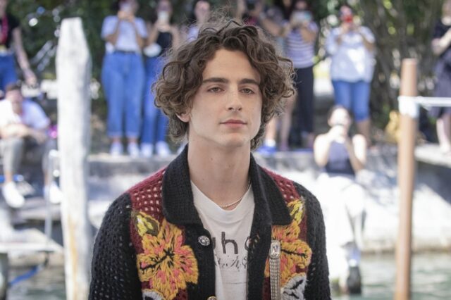 Timothee Chalamet: Οι συμβουλές που πήρε από τον Leonardo Dicaprio – “Όχι σκληρά ναρκωτικά”