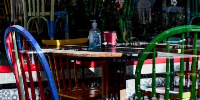 Τραπεζοκαθίσματα: Παράταση για την επέκταση σε κοινόχρηστους χώρους