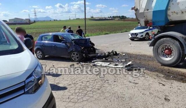Τροχαίο στη Θήβα: Νεκρός 33χρονος μετά από σφοδρή σύγκρουση ΙΧ με φορτηγό