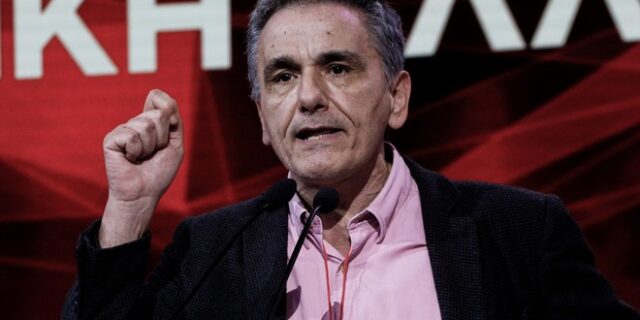Τσακαλώτος: “Πρέπει να έχουμε θεσμούς του κράτους που δημιουργούν εμπιστοσύνη