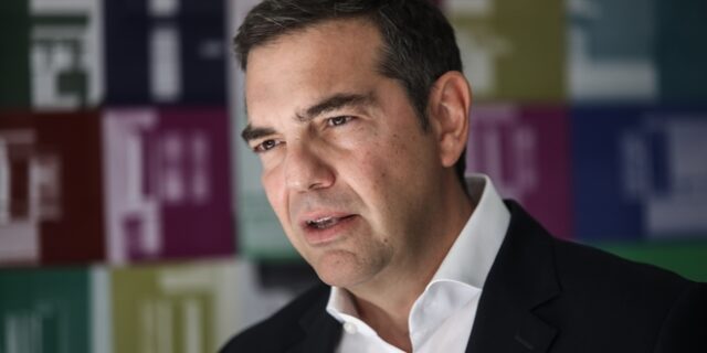 Τσίπρας: Ο Μητσοτάκης μπλοκάρει τη σύγκληση της Θεσμών και Διαφάνειας γιατί φοβάται τους βουλευτές της ΝΔ