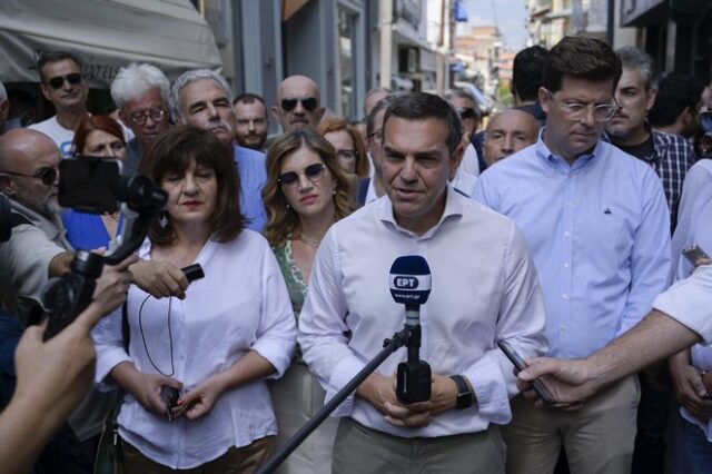 Τσίπρας: Ο κ. Μητσοτάκης ακούει τις συνομιλίες των αντιπάλων του αλλά όχι την απόγνωση της κοινωνίας