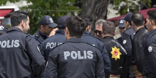 Πυροβολισμοί στην έδρα της Τουρκικής Ομοσπονδίας Ποδοσφαίρου στην Κωνσταντινούπολη