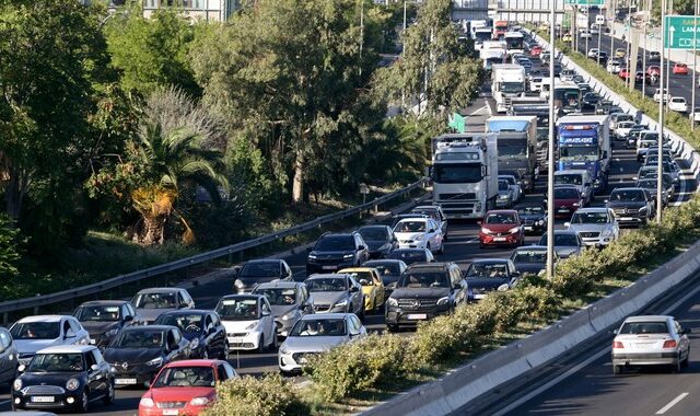 Κίνηση στους δρόμους: Ουρές χιλιομέτρων στον Κηφισό – LIVE χάρτης