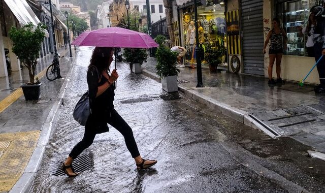 Καιρός: Πτώση της θερμοκρασίας – Πολλές βροχές και βοριάδες μέχρι 7 μποφόρ από Τετάρτη