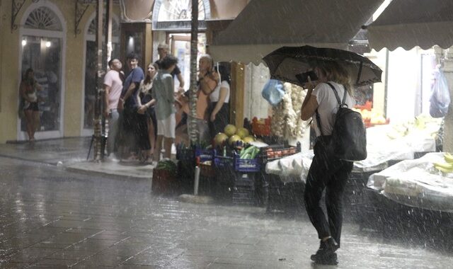 Καιρός: Έρχονται βροχές και καταιγίδες –  Πού θα χτυπήσει η κακοκαιρία