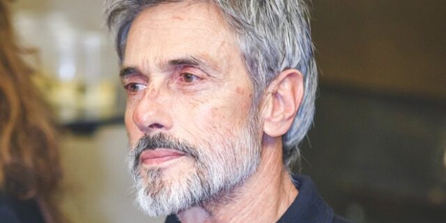 Σταύρος Ζαλμάς: “Διάβασα σε περιοδικό ότι πάσχω από AIDS, θύμωσα και δεν ξανασχολήθηκα”