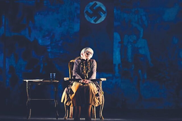 Το Εθνικό υποδέχεται το Κυπριακό Θέατρο και τη συγκλονιστική Δέσποινα Μπεμπεδέλη