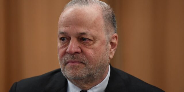 Τη μεταφορά της έδρας στο εξωτερικό μελετάει η Mytilineos