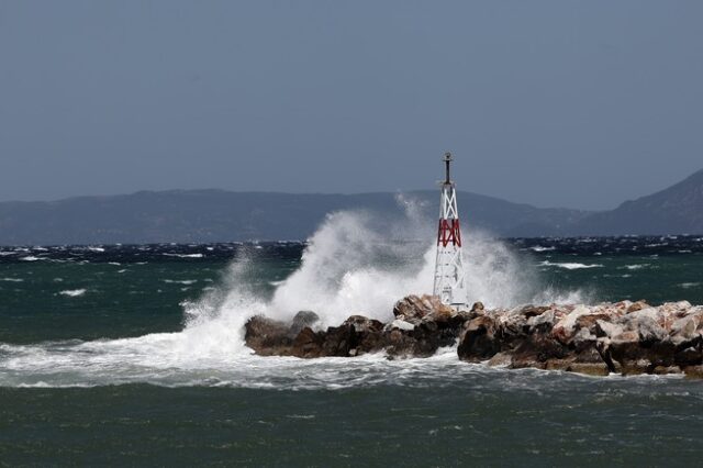 Καιρός: Ενίσχυση των ανέμων και τοπικές νεφώσεις την Πέμπτη