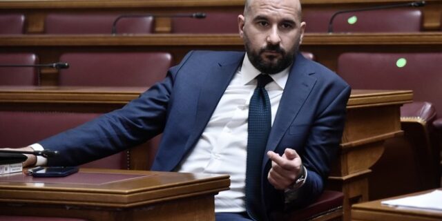 Τζανακόπουλος: Η κυβέρνηση επιδοτεί την ολιγαρχία