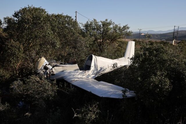 Έπεσε μονοκινητήριο αεροσκάφος κοντά στην Εθνική Οδό – Ένας νεκρός