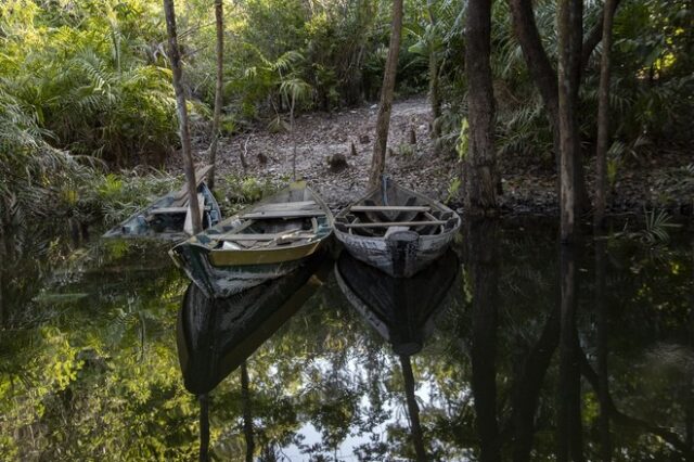 Διαρροή αγωγού πετρελαίου μολύνει ποταμό στο τροπικό δάσος του Αμαζονίου