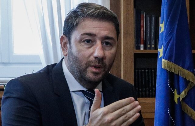 Ανδρουλάκης: Πάνε να συγκαλύψουν ένα σκάνδαλο μέσα από ένα μηχανισμό απορρήτου