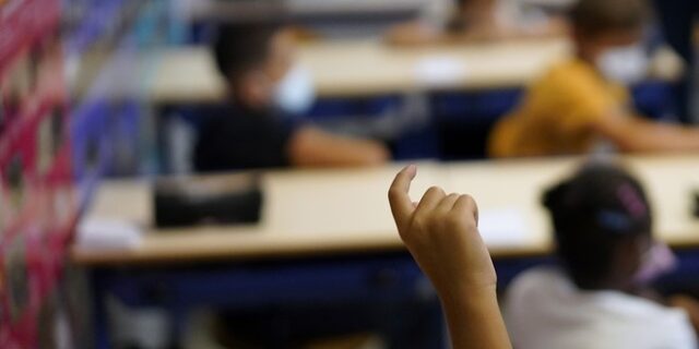 Γαλλία: Στους δρόμους οι Ελληνες του Παρισιού για τα ΤΕΓ, συγκέντρωση στην ελληνική πρεσβεία