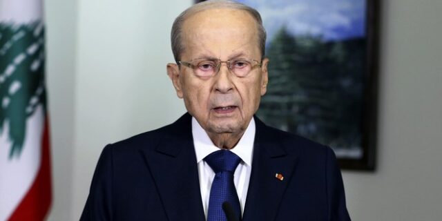 Λίβανος: Τέλος εποχής για τον Αούν – Αποχώρησε από το προεδρικό μέγαρο εν μέσω κρίσης