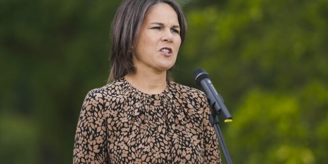 Μπέρμποκ: Ανησυχία για τα πυρηνικά και την “αυτοκρατορική τρέλα” του Πούτιν