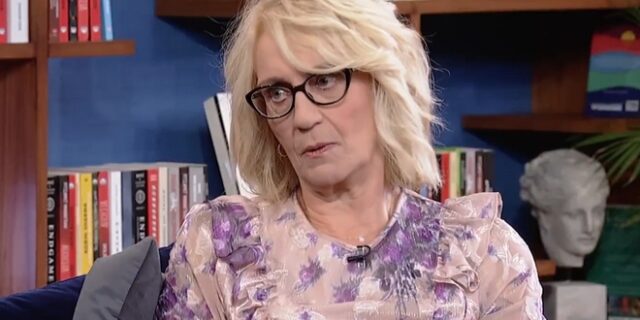 Θέμις Μπαζάκα: “Αισθητικά, ποτέ δεν μου άρεσε ο εαυτός μου”