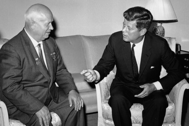 Το 1962 ο κόσμος έφτασε ένα βήμα πριν την απόλυτη καταστροφή