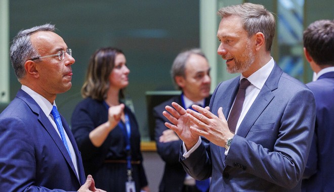Eurogroup: Η Ευρώπη “ψάχνει” κοινό βηματισμό για την αντιμετώπιση της ενεργειακής κρίσης
