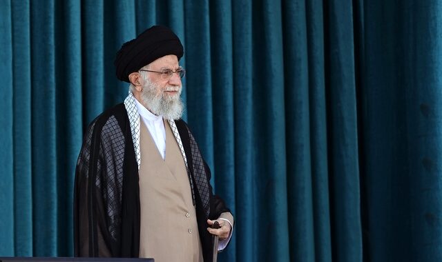 Ιράν: Πρώτες δηλώσεις Χαμενεΐ για τις αιματηρές διαδηλώσεις – “Ενορχηστρωμένες” από ΗΠΑ και Ισραήλ