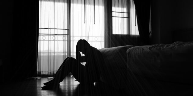 Ανησυχητική αύξηση αυτοκτονιών την τελευταία 3ετία στην Ελλάδα – Τα στοιχεία της Γραμμής 1018