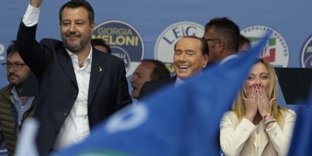 Ιταλία: Μπερλουσκόνι, Μελόνι και Σαλβίνι ετοιμάζουν τη νέα κυβέρνηση