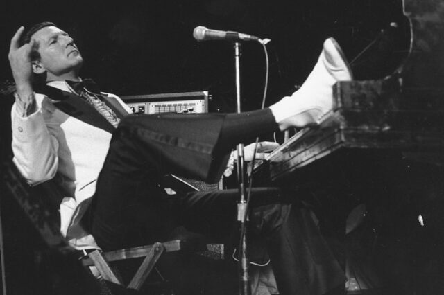 Τζέρι Λι Λιούις: Πέθανε ο θρύλος του rock n’ roll και τραγουδιστής του “Great Balls of Fire”