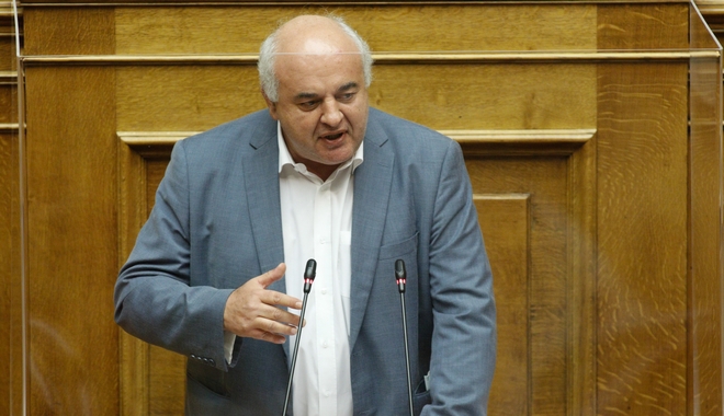 Καραθανασόπουλος: Καταγγέλλει κυβερνητικές μεθοδεύσεις για τα πορίσματα της εξεταστικής για τις υποκλοπές