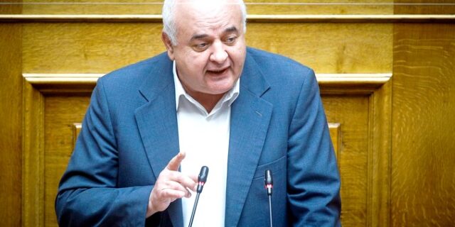 Καραθανασόπουλος: Πολιτικές και ενδεχόμενα και ποινικές ευθύνες για τις υποκλοπές