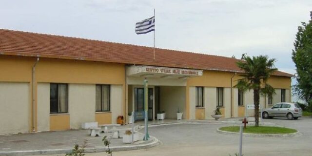 Θεσσαλονίκη: 18χρονη γέννησε πρόωρα σε Κέντρο Υγείας