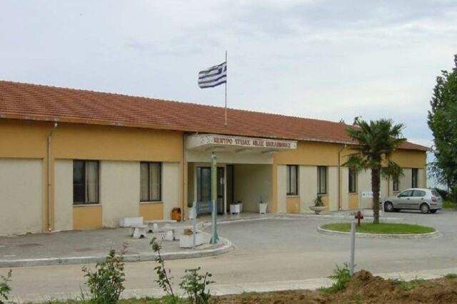 Θεσσαλονίκη: 18χρονη γέννησε πρόωρα σε Κέντρο Υγείας