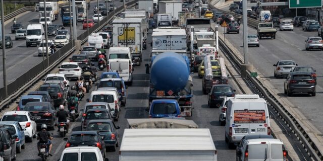 Κίνηση στους δρόμους: Μποτιλιάρισμα στον Κηφισό λόγω τροχαίου – LIVE ΧΑΡΤΗΣ