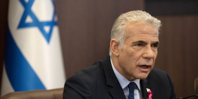 Λαπίντ: “Η συμφωνία με τον Λίβανο απομακρύνει την πιθανότητα σύγκρουσης με τη Χεζμπολάχ”