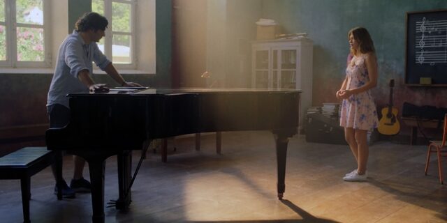 Maestro: Το Twitter θυμήθηκε τις καλύτερες σειρές του Χριστόφορου Παπακαλιάτη