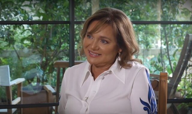 Μαρία Καβογιάννη: Τραγούδησε “I will survive” μετά από 26 χρόνια και έγινε η ψυχή του πάρτι