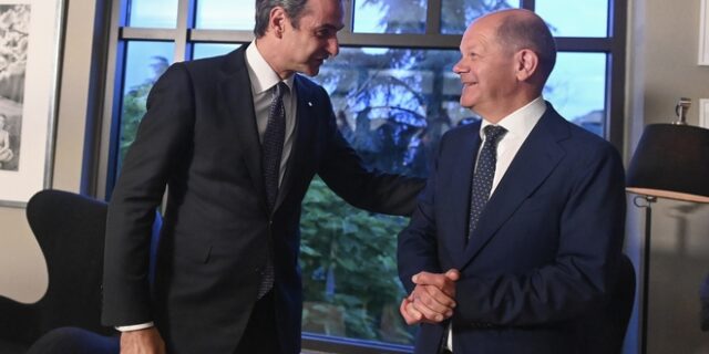 Τα συγχαρήτηρια του Σολτς στον Μητσοτάκη