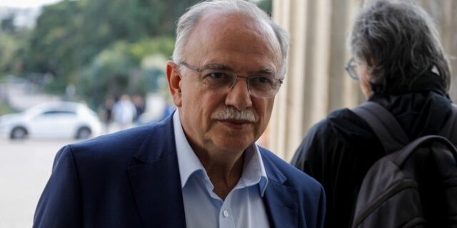 Παπαδημούλης: “Θα ασχοληθούν με τις καταγγελίες Τέλλογλου για υποκλοπές οι αρχές; Ή μήπως είναι απλά Δευτέρα;”